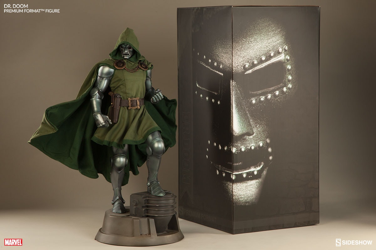 Sideshow doctor doom deals
