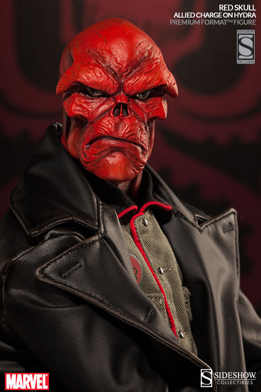 Marvel Red Skull Premium Format™ Figure  Exclusive Edition View 1