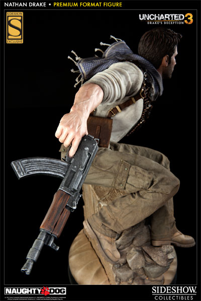 Uncharted Nathan Drake Premium Format™ Figure  (Prototype Shown) View 5