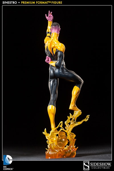 DC Comics Sinestro Premium Format™ Figure  (Prototype Shown) View 8