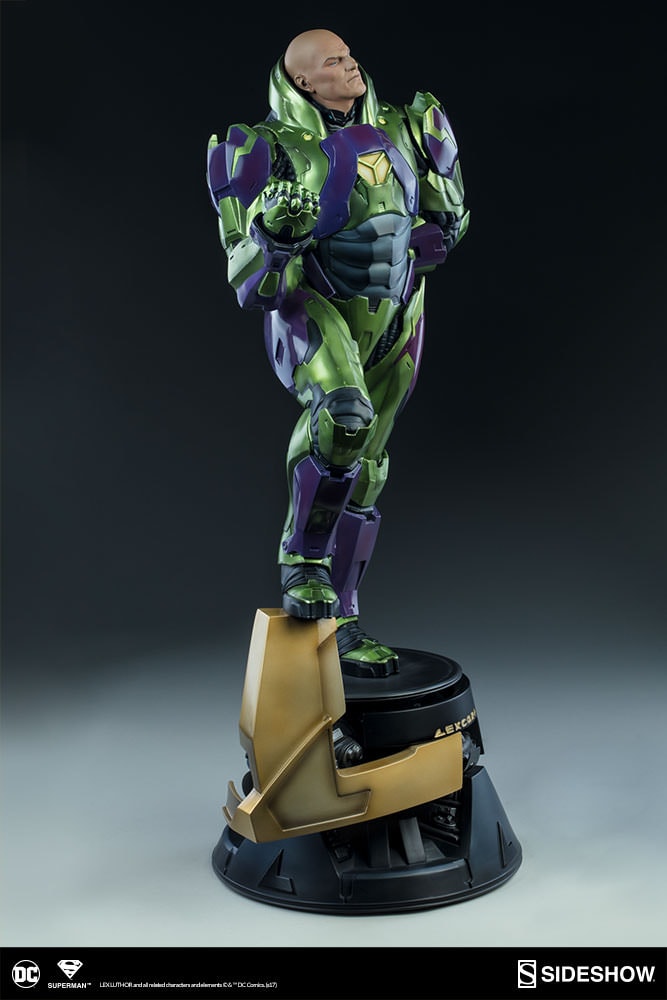 Lex Luthor - Power Suit Collector Edition View 9