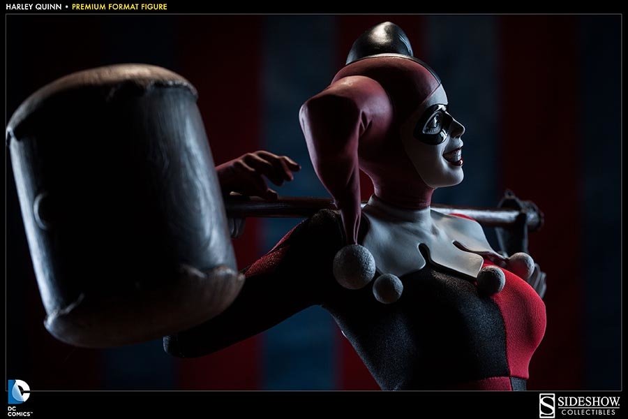 DC Comics Harley Quinn Premium Format™ Figure  Collector Edition (Prototype Shown) View 2