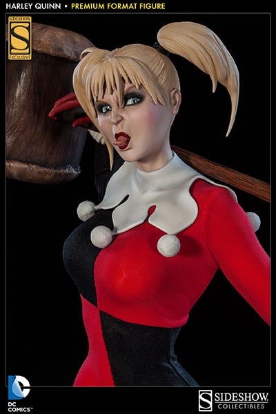 DC Comics Harley Quinn Premium Format™ Figure  (Prototype Shown) View 2