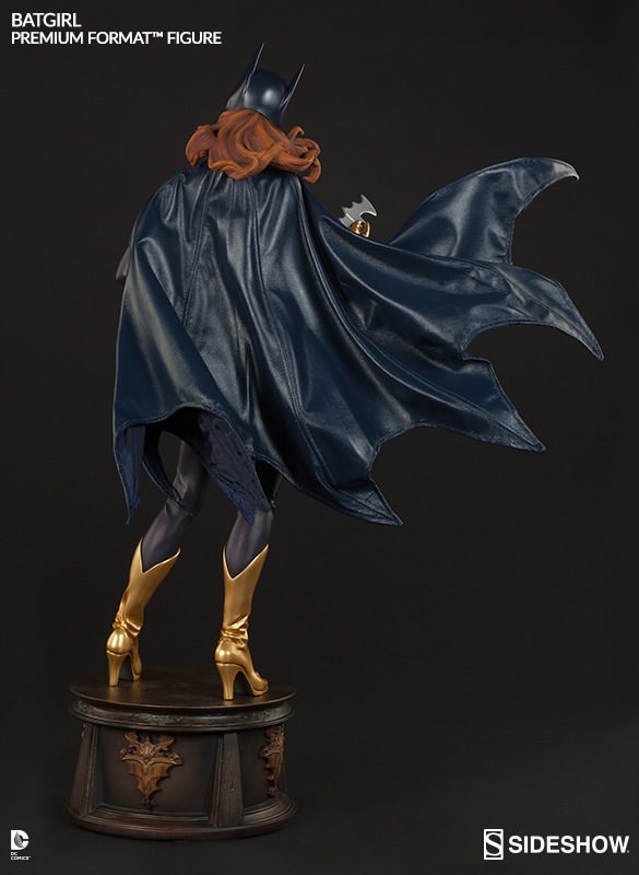 DC Comics Batgirl Premium Format(TM) Figure by Sideshow Coll