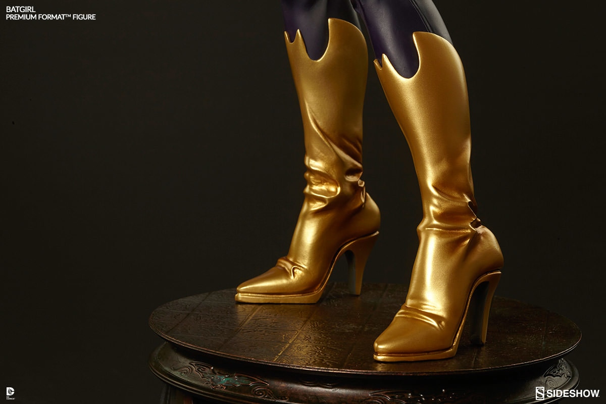 DC Comics Batgirl Premium Format™ Figure  Collector Edition View 8