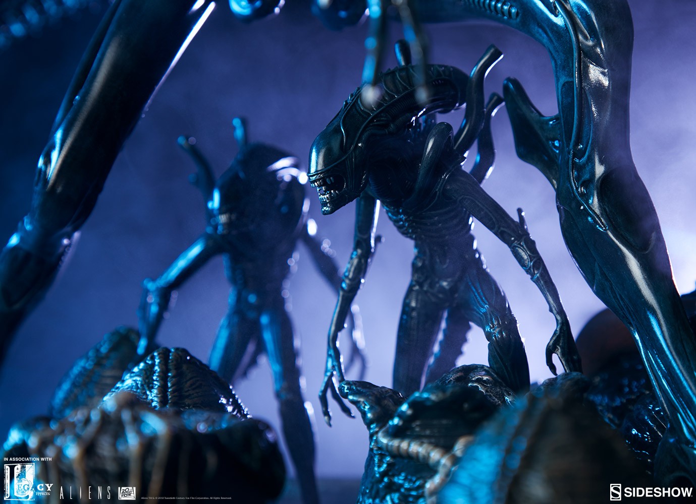 Aliens Alien Queen Maquette by Sideshow Collectibles