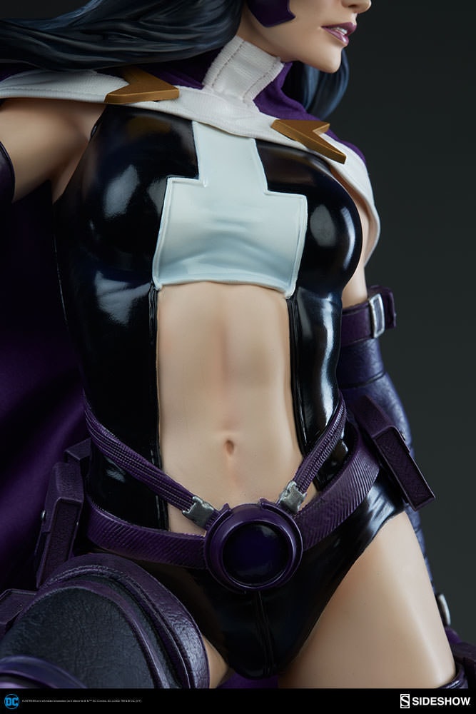 Huntress Exclusive Edition (Prototype Shown) View 36