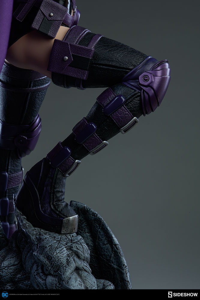 Huntress Exclusive Edition (Prototype Shown) View 21