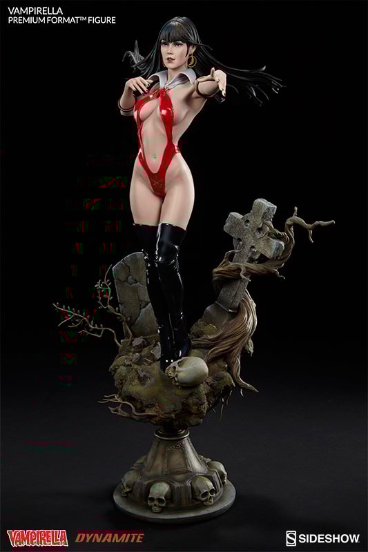 Vampirella Collector Edition View 6