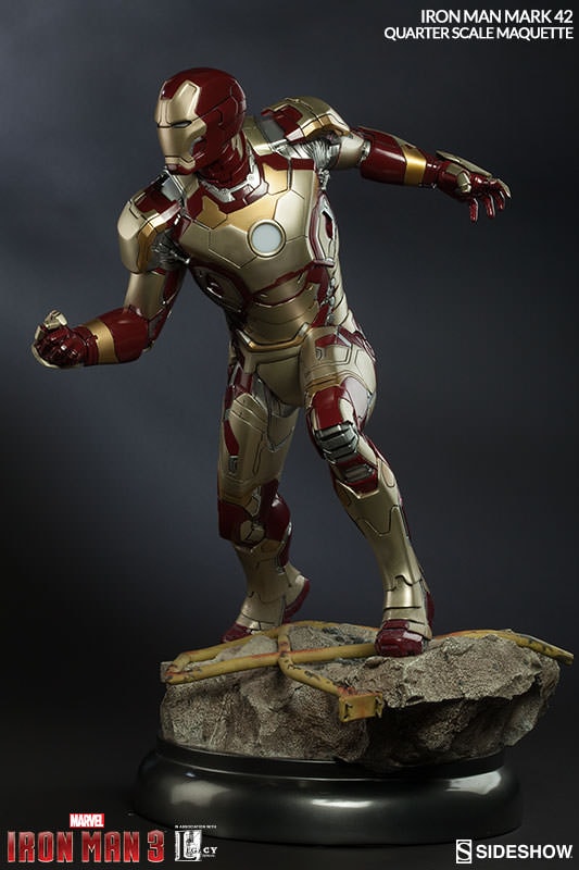 Marvel Iron Man Mark 42 Quarter Scale Maquette by Sideshow C
