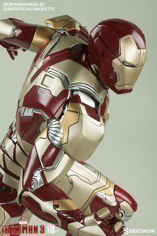 Marvel Iron Man Mark 42 Quarter Scale Maquette by Sideshow C