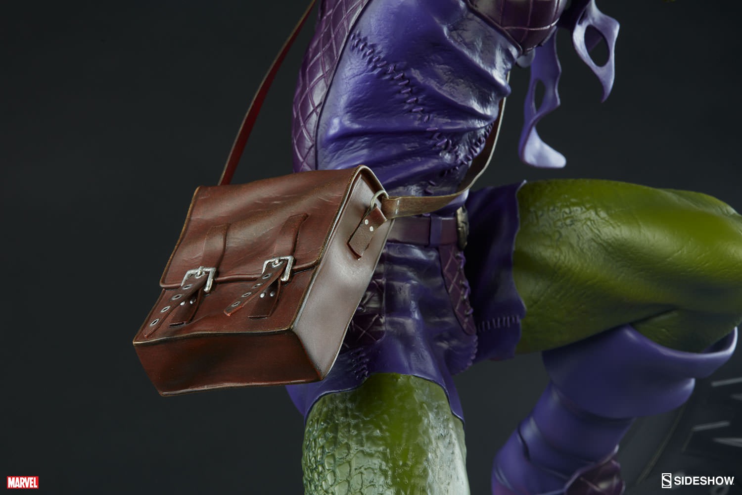 Marvel Green Goblin Premium Format™ Figure  View 13