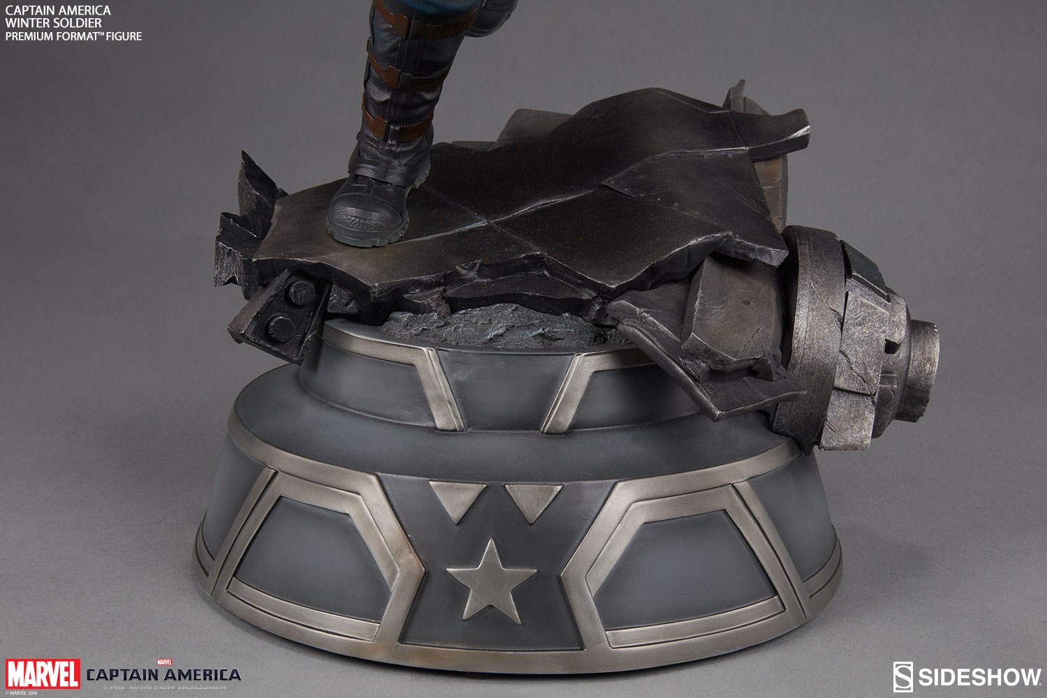 Marvel Captain America Premium Format™ Figure  Collector Edition View 10