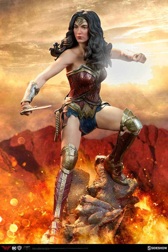 DC Premium Format Wonder Woman 1:4 Statue