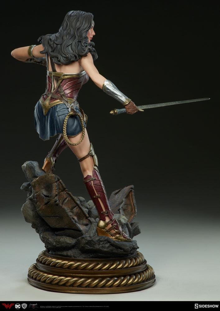 Wonder Woman Collector Edition View 21