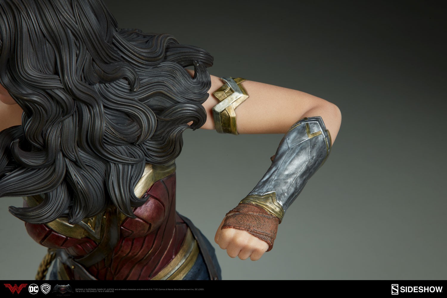 Wonder Woman Exclusive Edition View 16