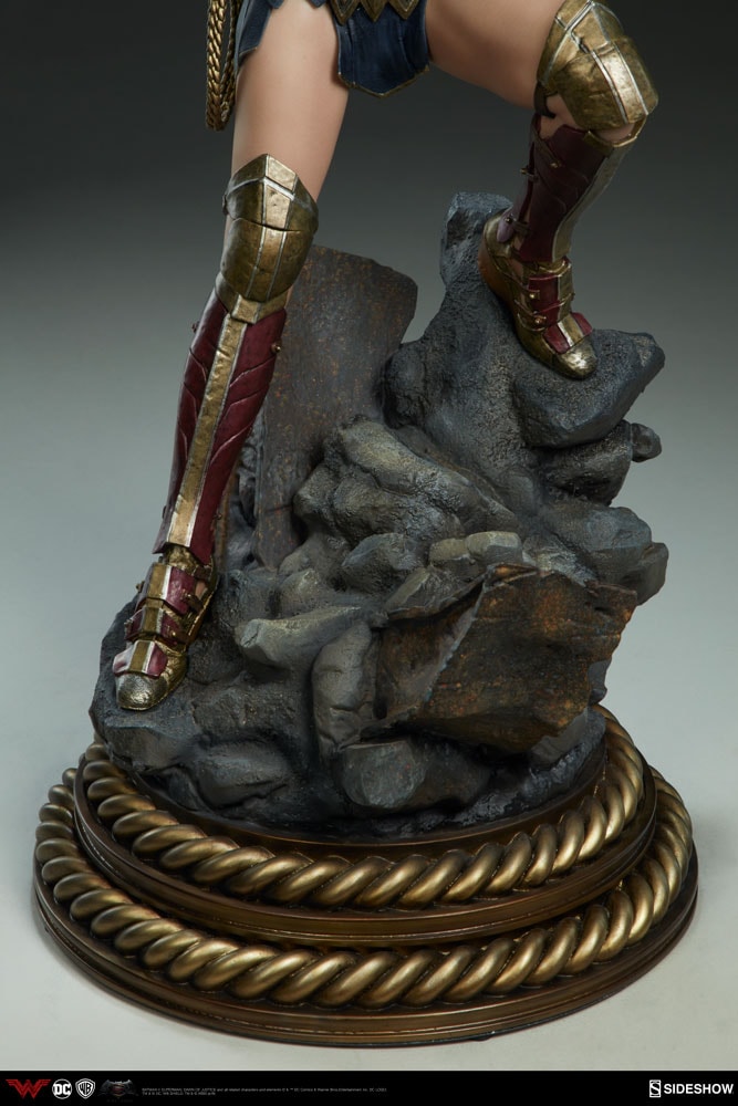 Wonder Woman Collector Edition View 9