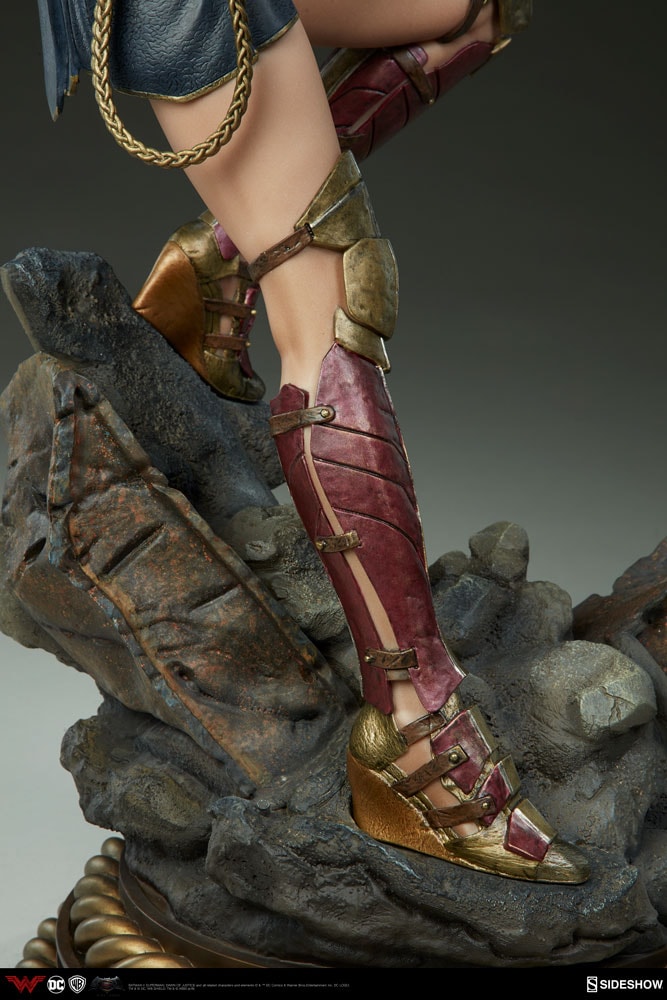 Wonder Woman Collector Edition View 8