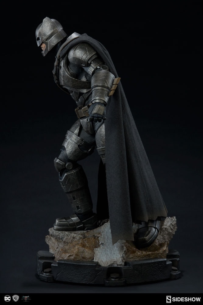 Armored Batman Collector Edition View 5