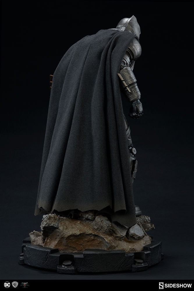 Armored Batman Collector Edition View 7