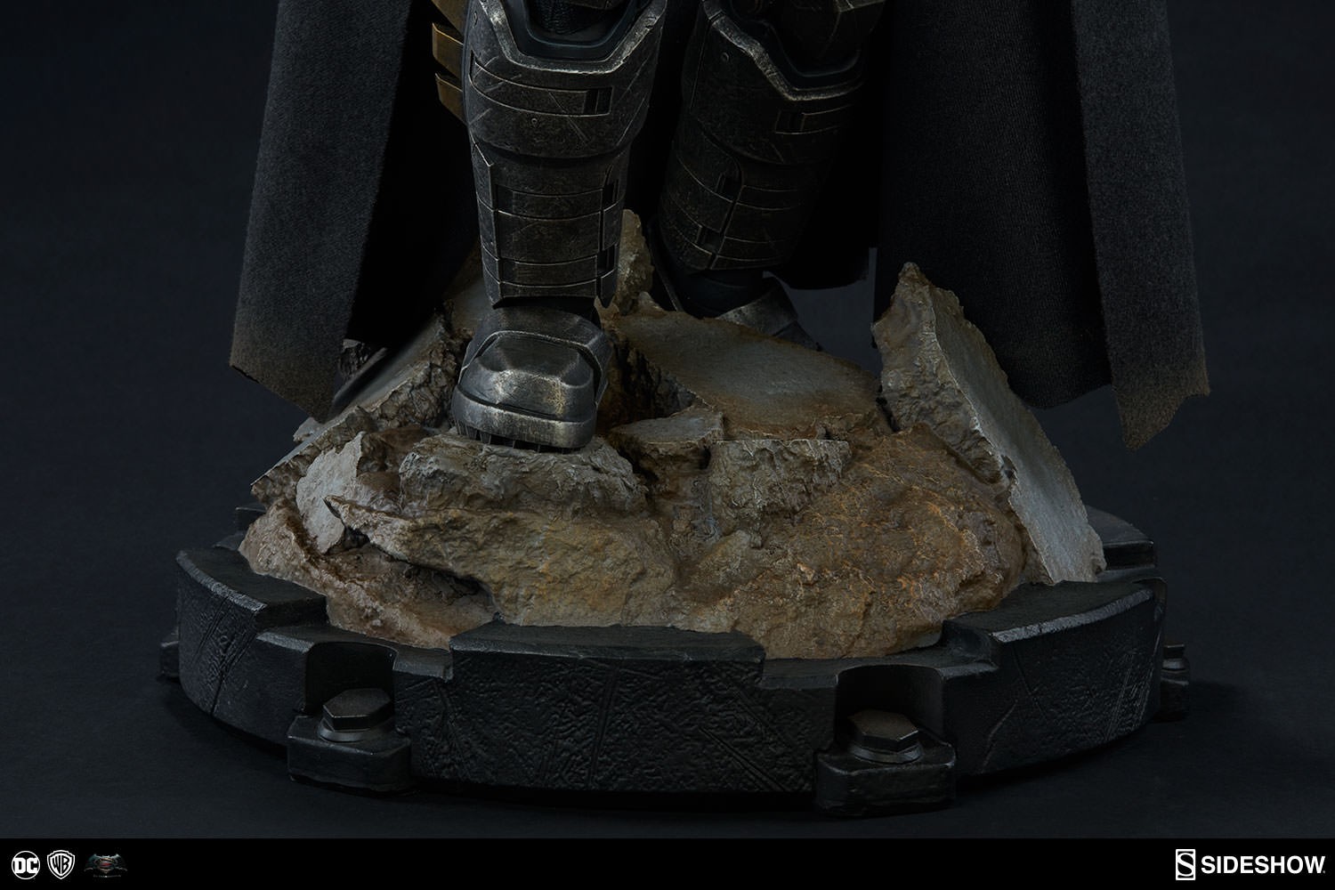 Armored Batman Collector Edition View 14