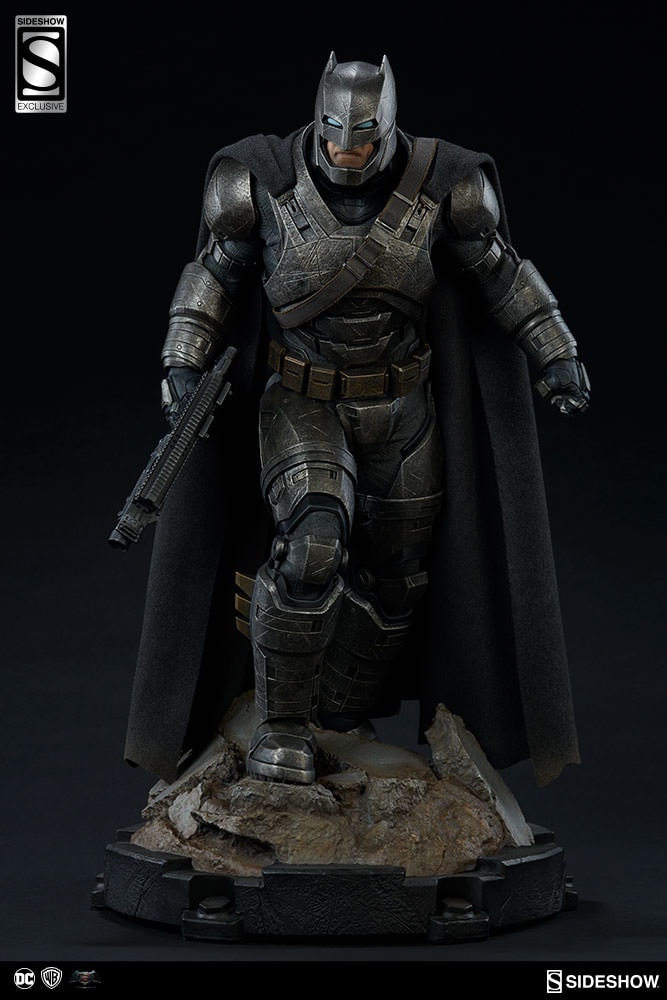 Armored Batman Exclusive Edition View 2