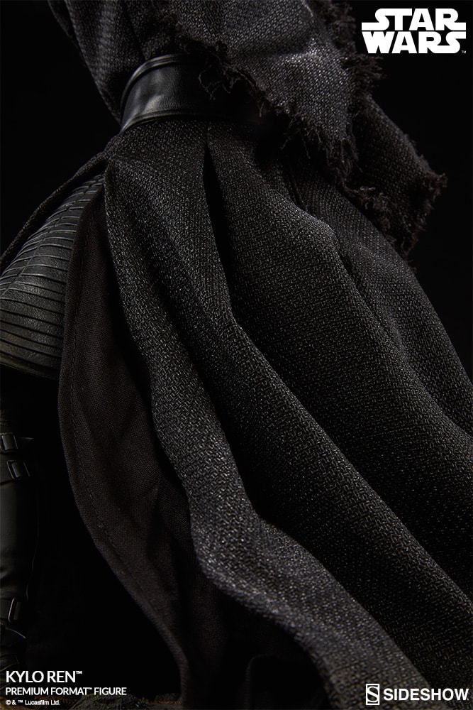 Kylo Ren Collector Edition View 11