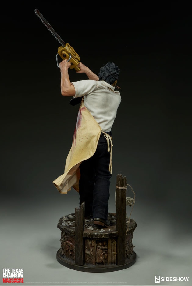 Texas Chainsaw Massacre Leatherface Premium Format™ Figure  Collector Edition View 12
