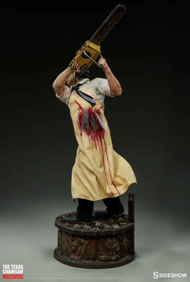 Texas Chainsaw Massacre Leatherface Premium Format™ Figure  Collector Edition View 13