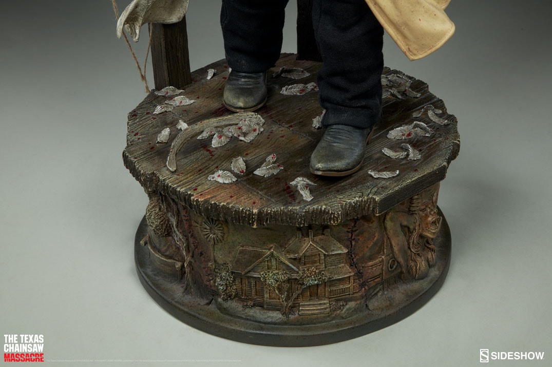 Texas Chainsaw Massacre Leatherface Premium Format™ Figure  Collector Edition View 16
