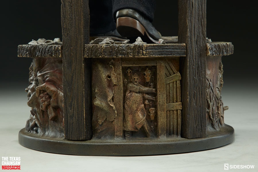 Texas Chainsaw Massacre Leatherface Premium Format™ Figure  Collector Edition View 22