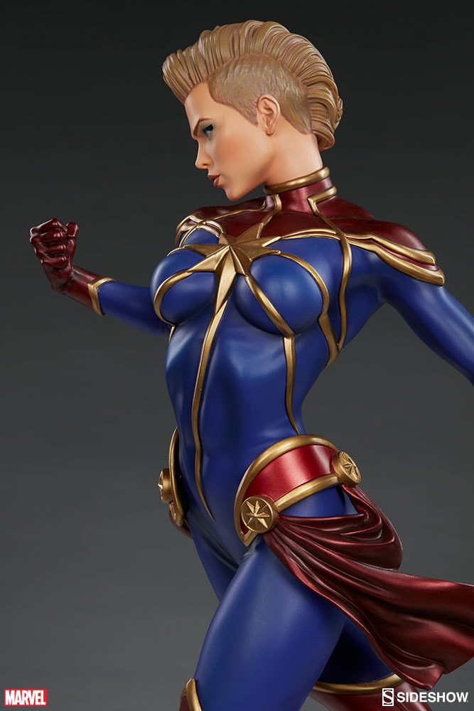 Captain Marvel Collector Edition View 2