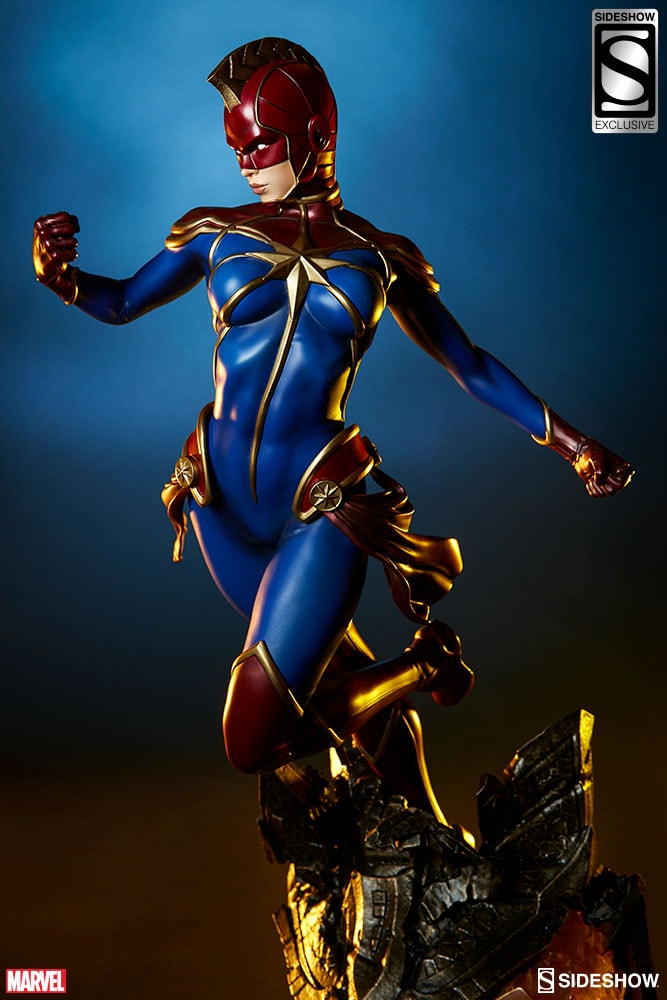 Captain Marvel Exclusive Edition View 2