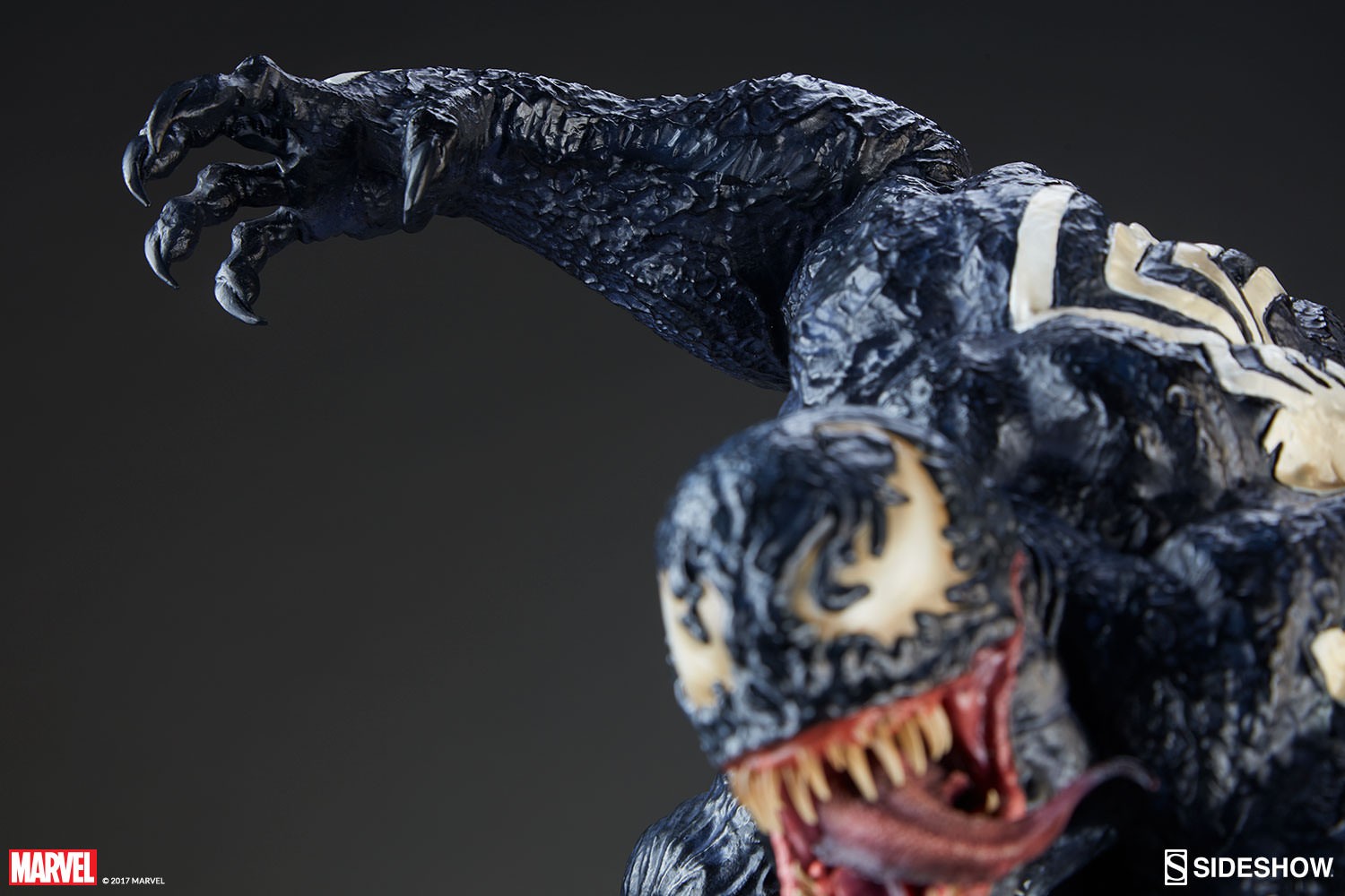 Venom Collector Edition View 10