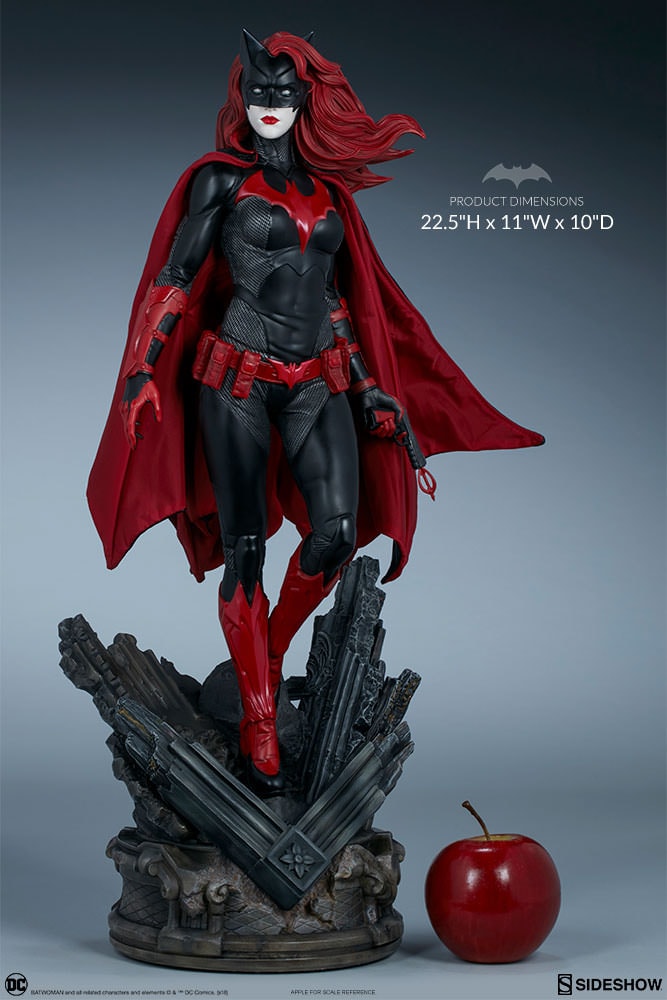 DC Comics Batwoman Premium Format™ Figure  Collector Edition View 4
