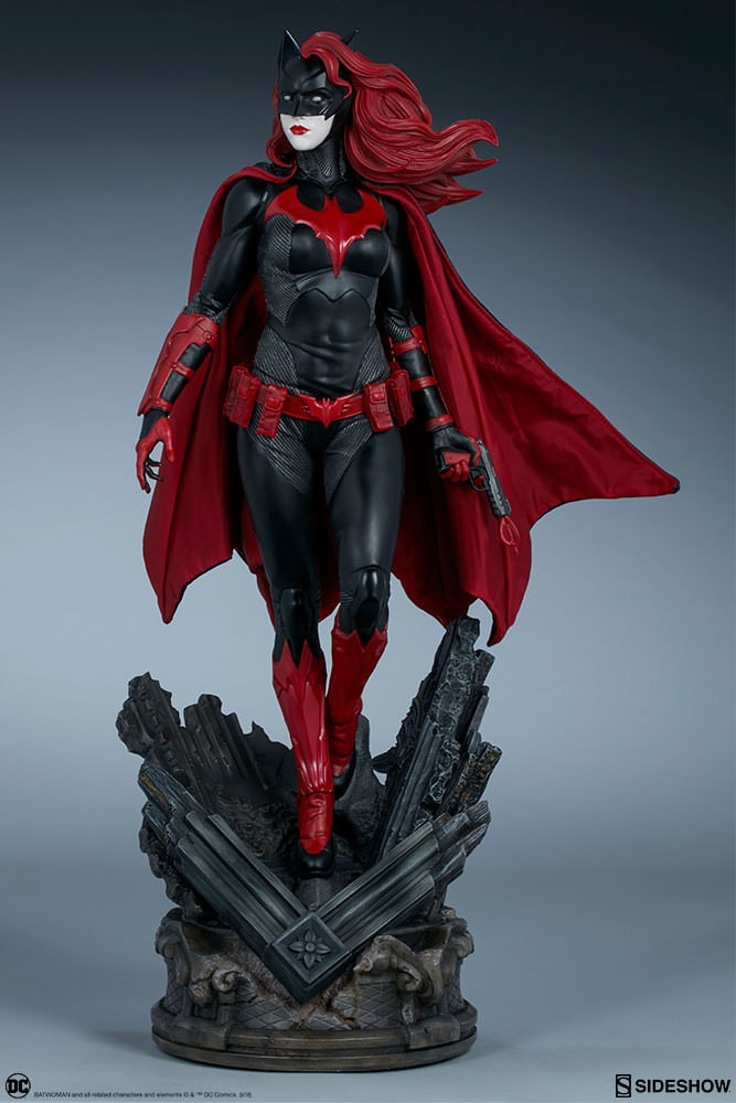 DC Comics Batwoman Premium Format™ Figure  Collector Edition View 5
