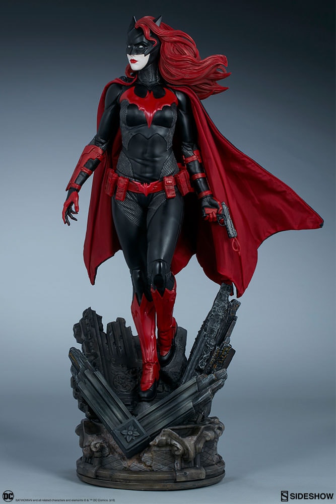 DC Comics Batwoman Premium Format™ Figure  Collector Edition View 6