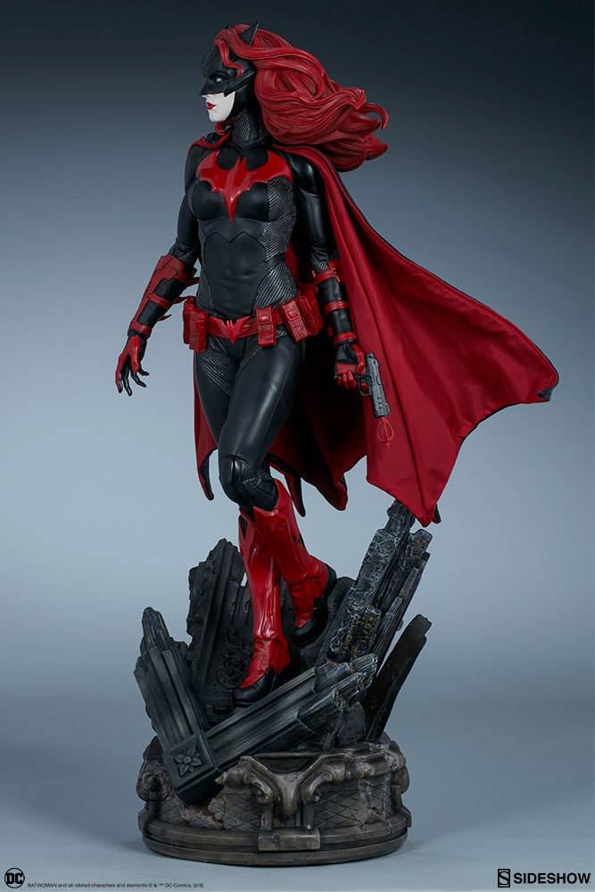 DC Comics Batwoman Premium Format™ Figure  Collector Edition View 7