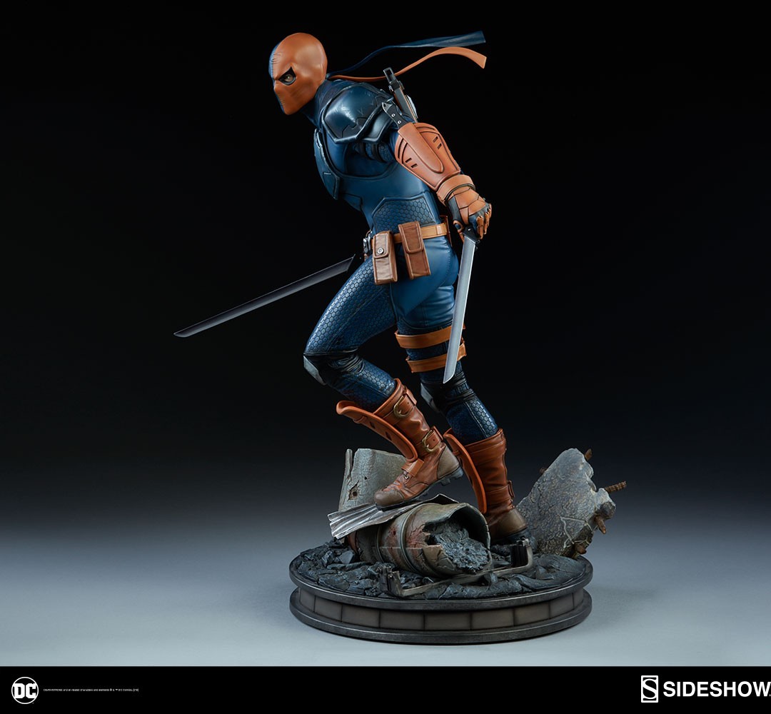 DC Comics Deathstroke  Premium Format™ Figure  Collector Edition View 5