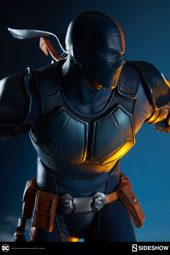 DC Comics Deathstroke  Premium Format™ Figure  Collector Edition View 23