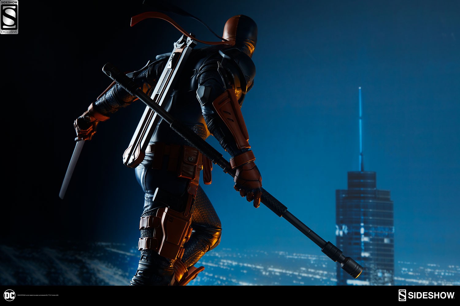 DC Comics Deathstroke  Premium Format™ Figure  Exclusive Edition View 5