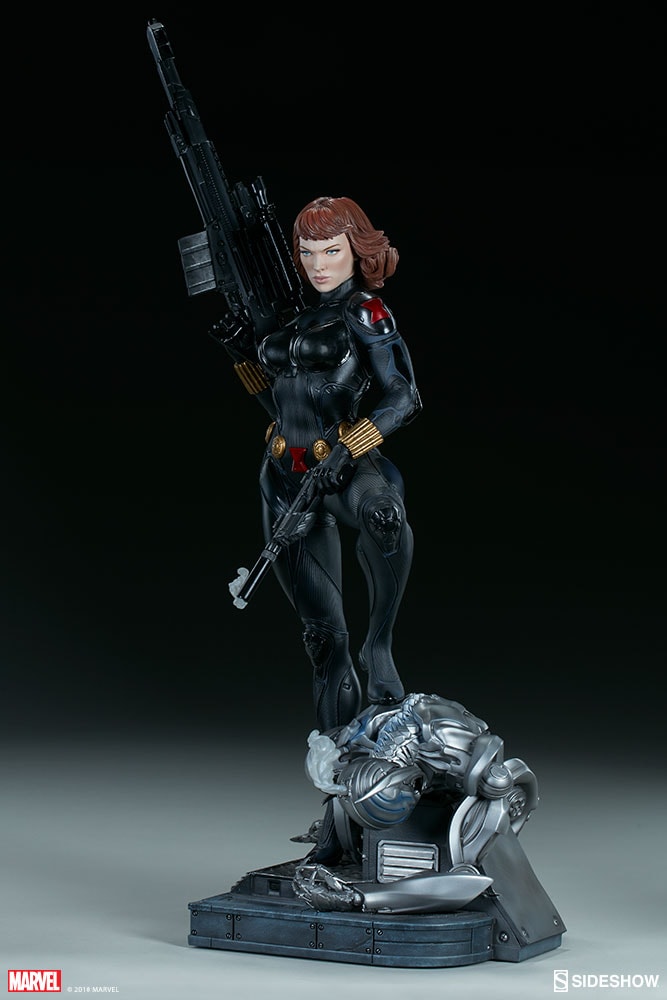 Marvel Black Widow Premium Format(TM) Figure by Sideshow Col