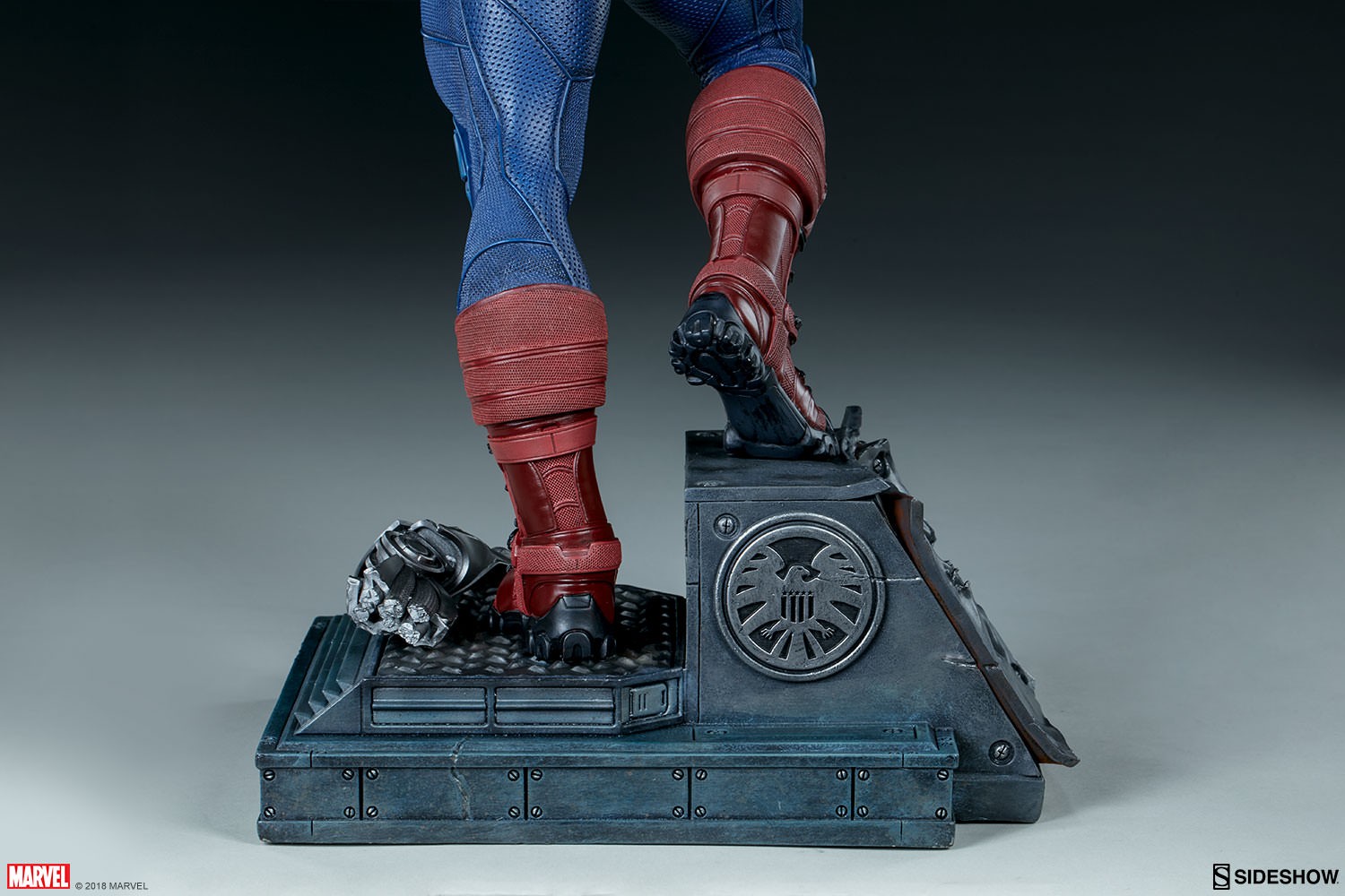 Captain America Premium Format Figure | Sideshow Collectibles