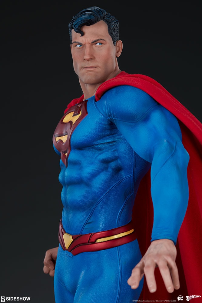 DC Comics Superman Premium Figure