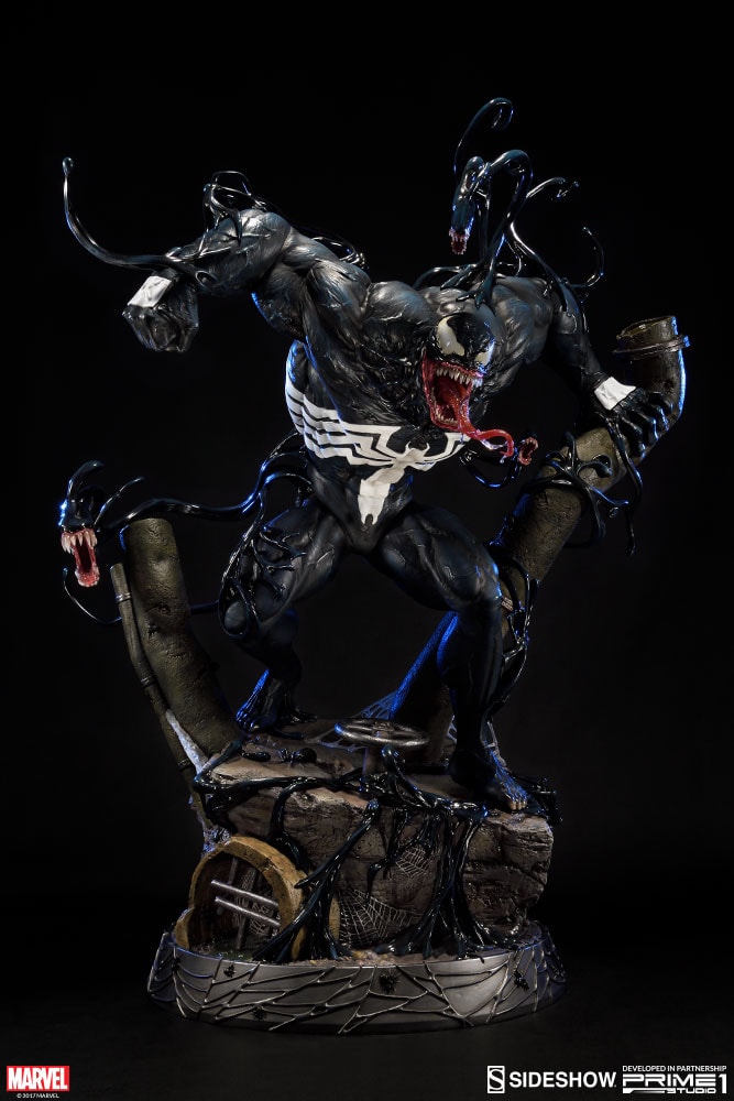Marvel Venom Statues  Collector Edition (Prototype Shown) View 9