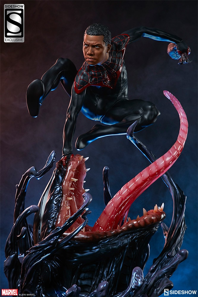 Marvel Spider-Man Miles Morales Premium Format™ Figure  Exclusive Edition View 3