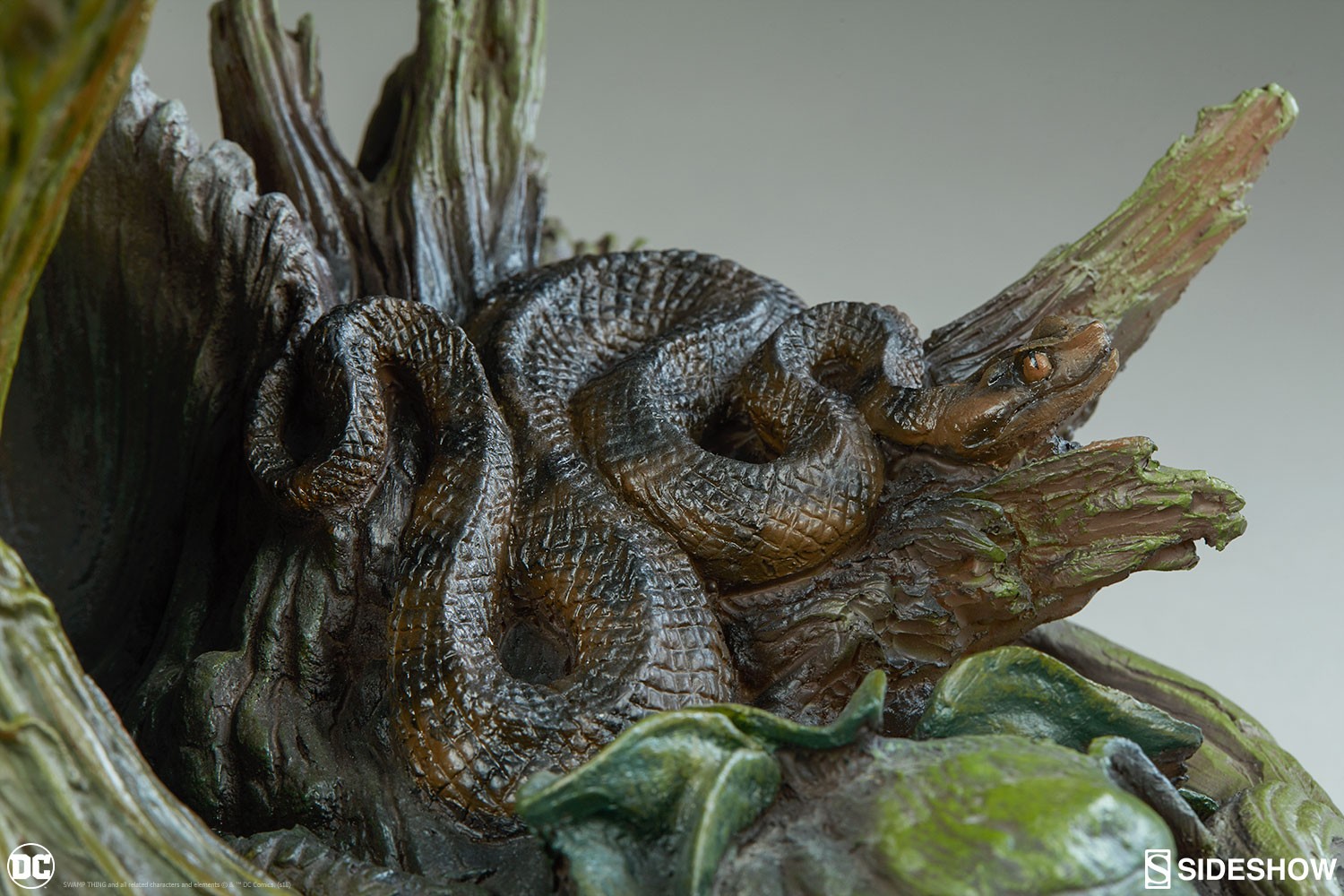Swamp Thing Collector Edition View 12