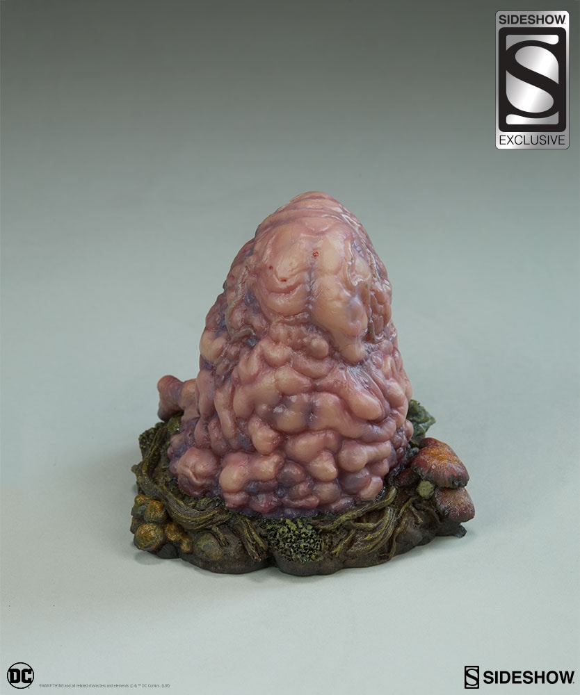 Swamp Thing Exclusive Edition View 3