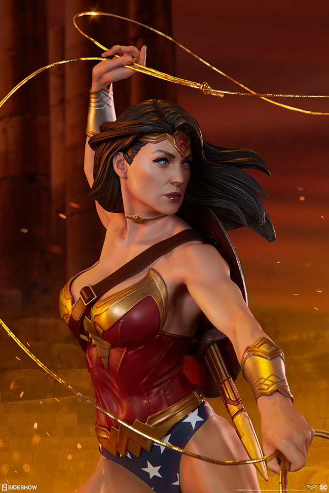 Wonder Woman Collector Edition View 18