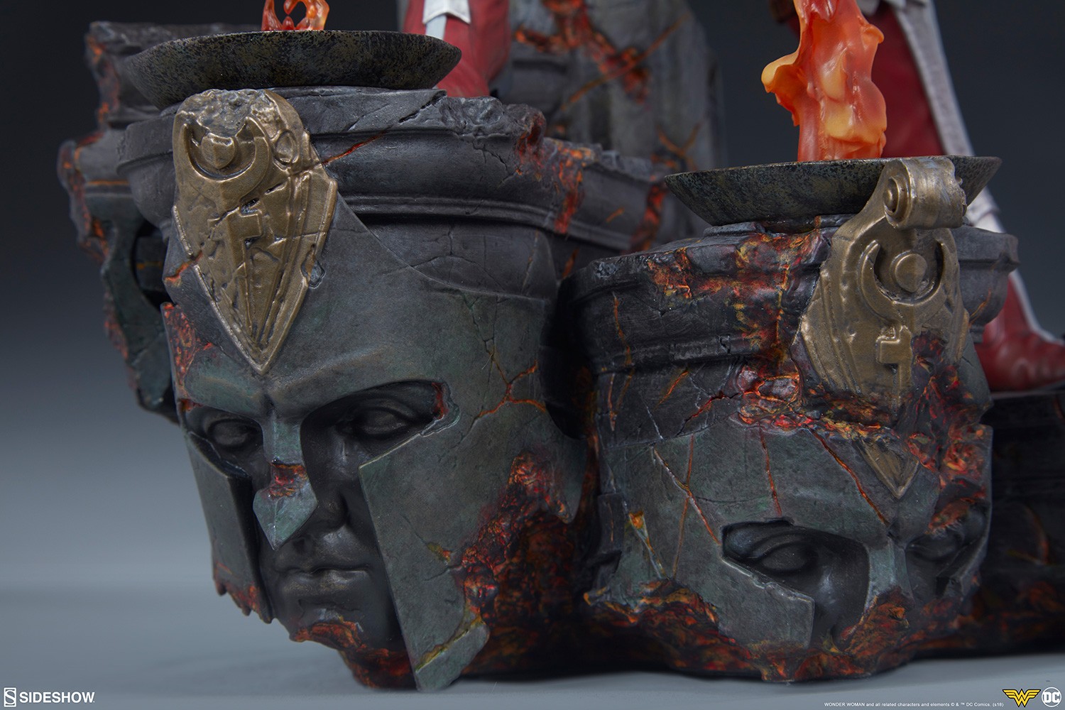 Wonder Woman Collector Edition View 10